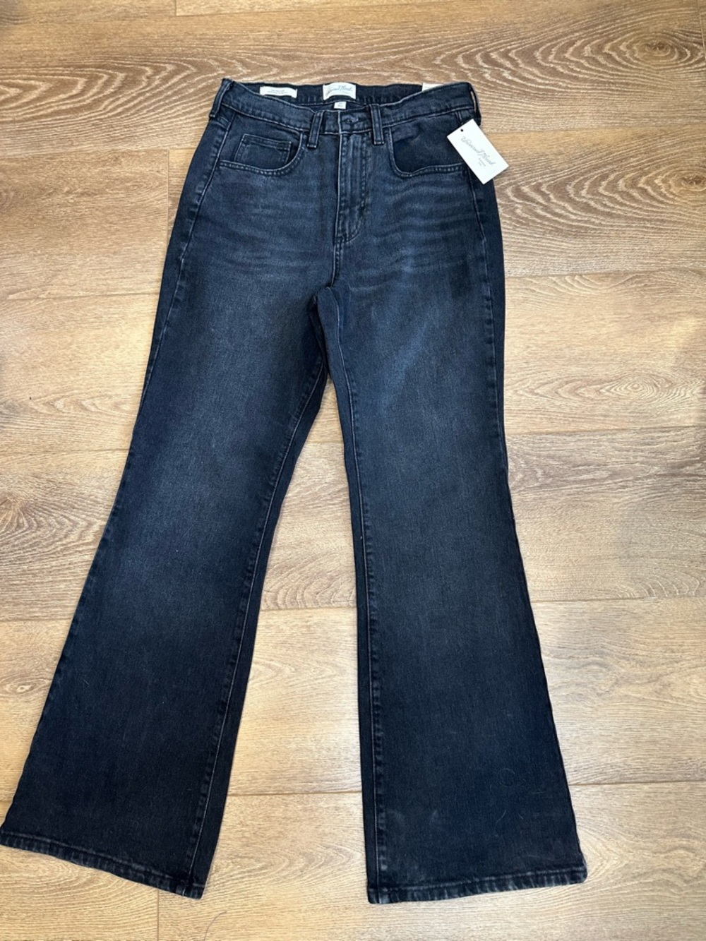 CLEARANCE Universal Thread Black High-Rise Flare Jeans 8